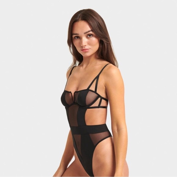 BNWT Bluebella | Orla Mesh Bodysuit | Black | 32C - Picture 2 of 6